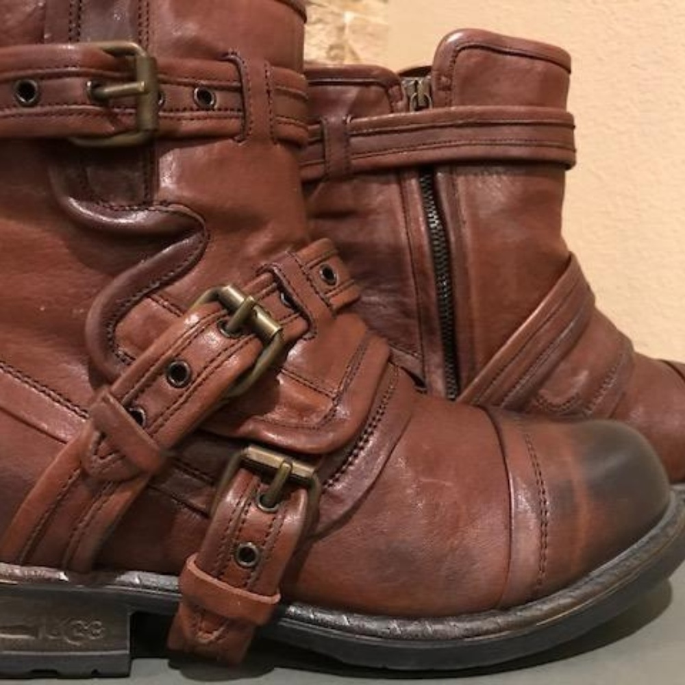 W Elisabeta Ugg Boots